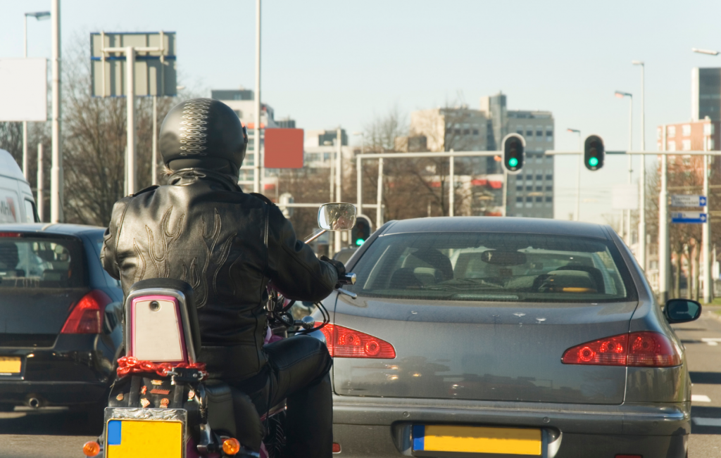 kiat dan panduan mengemudi kendaraan di Belanda